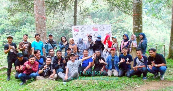 Kegiatan alam curug ciomas PKBM MDC