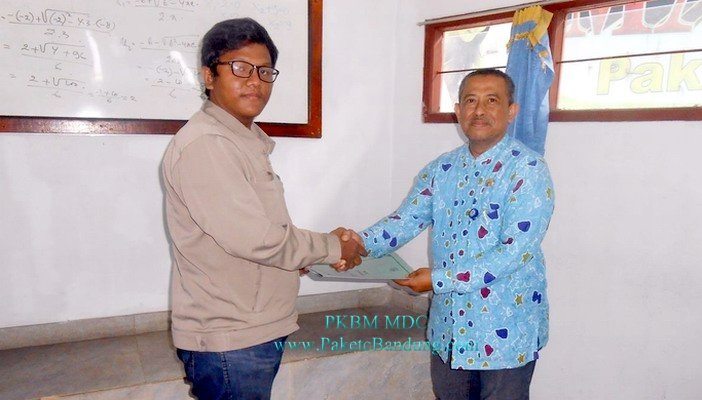 Simbolis Penyerahan Ijazah Paket C setara SMA, Paket B setara SMP