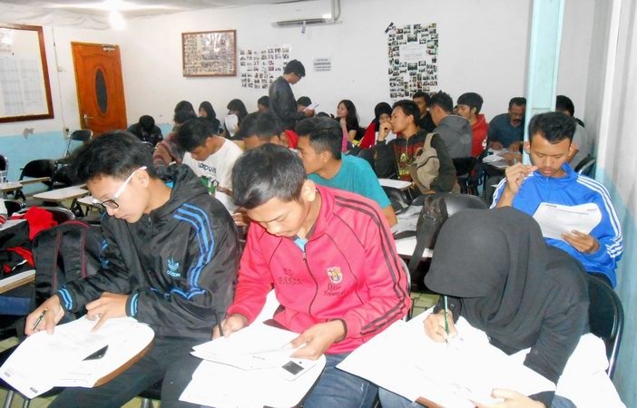 PRA UN PAKET B SETARA SMP 2014