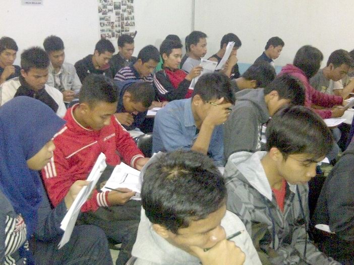 Pra UN Paket c setara SMA 2014