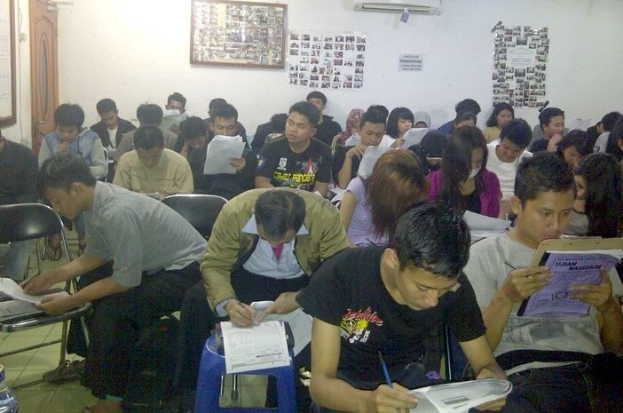 Pra UN Paket c setara SMA 2014