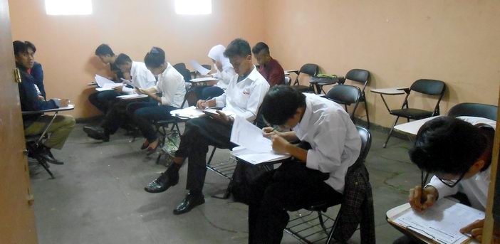 UNPK_Paket-B_Mei_2014