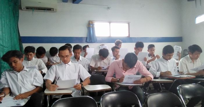 Ujian Sekolah Paket B setara SMP 2017