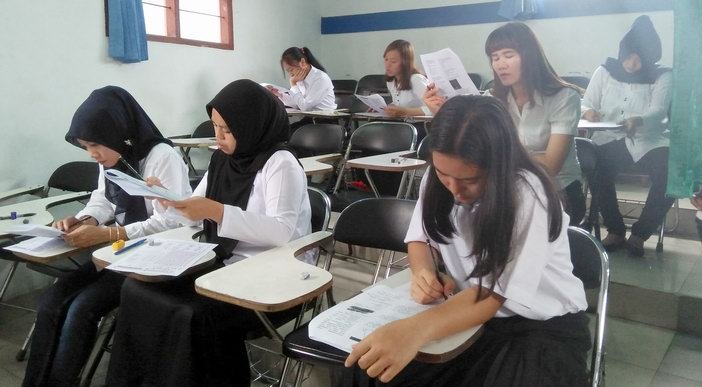 Ujian Sekolah Paket B setara SMP 2017